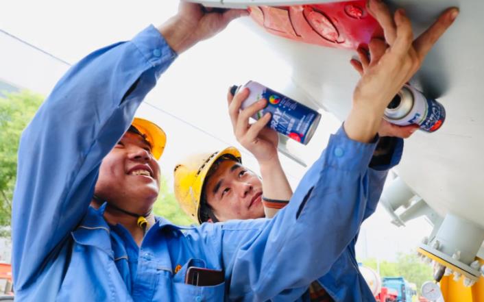 走！到重容分公司沉浸式感受大国重器之魅力